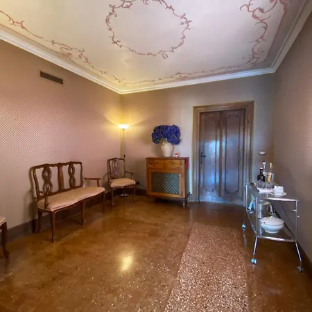 Palazzetto Pisani Grand Canal Pensión Venecia