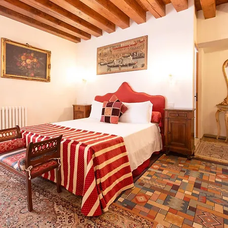 Palazzetto Pisani Grand Canal Pensión 4*
