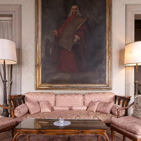Palazzetto Pisani Grand Canal Maison d'hôtes 4*