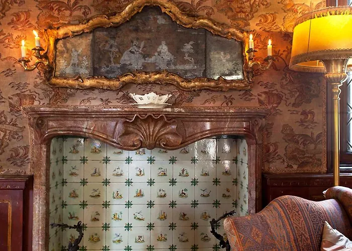 Palazzetto Pisani Grand Canal