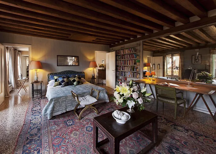 Palazzetto Pisani Grand Canal Vendégház 4*