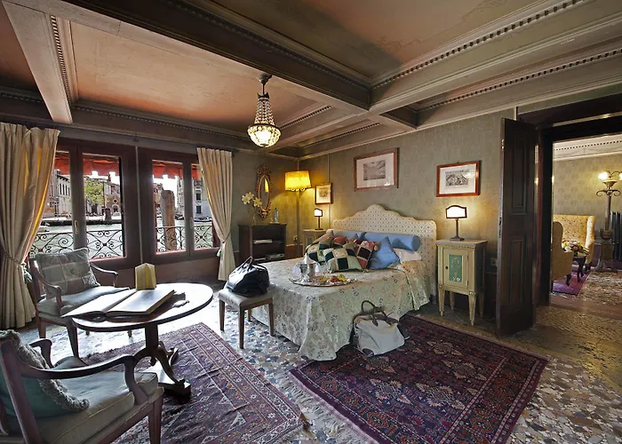 Palazzetto Pisani Grand Canal Velence