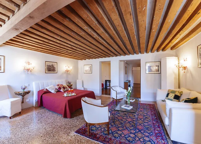 Palazzetto Pisani Grand Canal Vendégház 4*