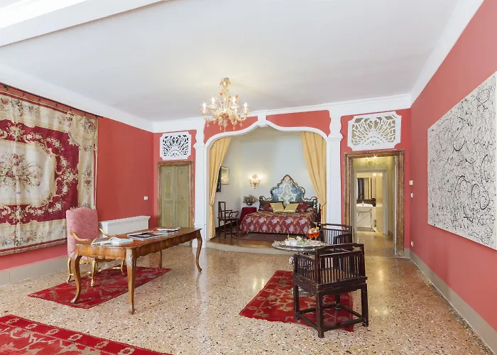 Palazzetto Pisani Grand Canal 4*