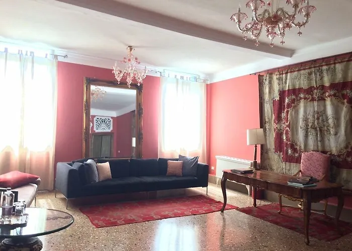 Palazzetto Pisani Grand Canal Vendégház 4*