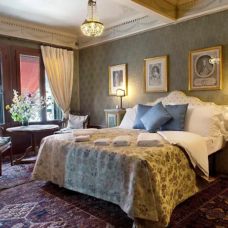 Penzion Palazzetto Pisani Grand Canal Benátky
